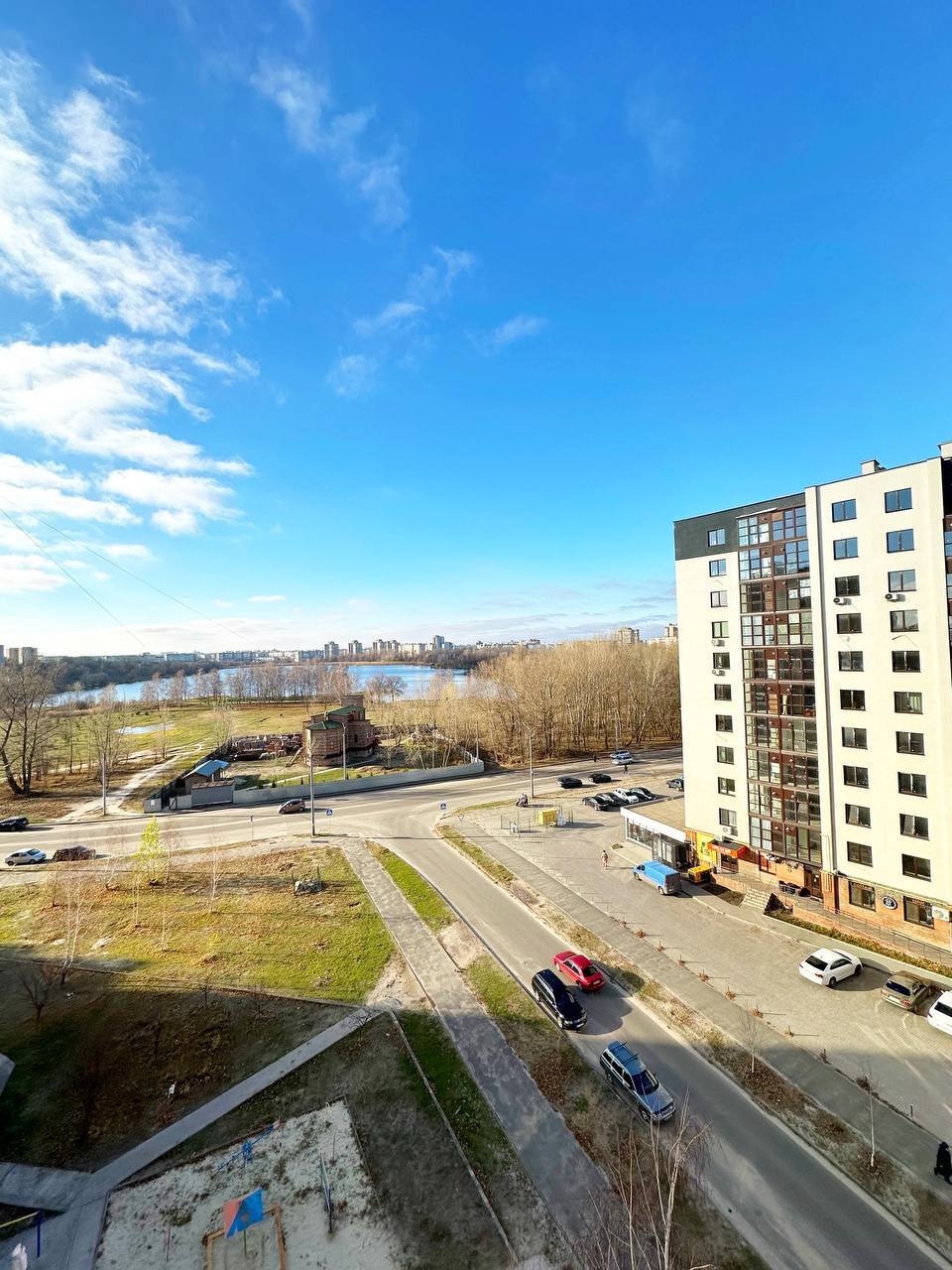 Продаж 2-кімнатної квартири 58.5 м², Інтернаціоналістів вул.