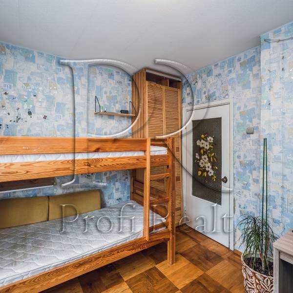 Продаж 3-кімнатної квартири 71 м², Григоровича-Барського вул., 7