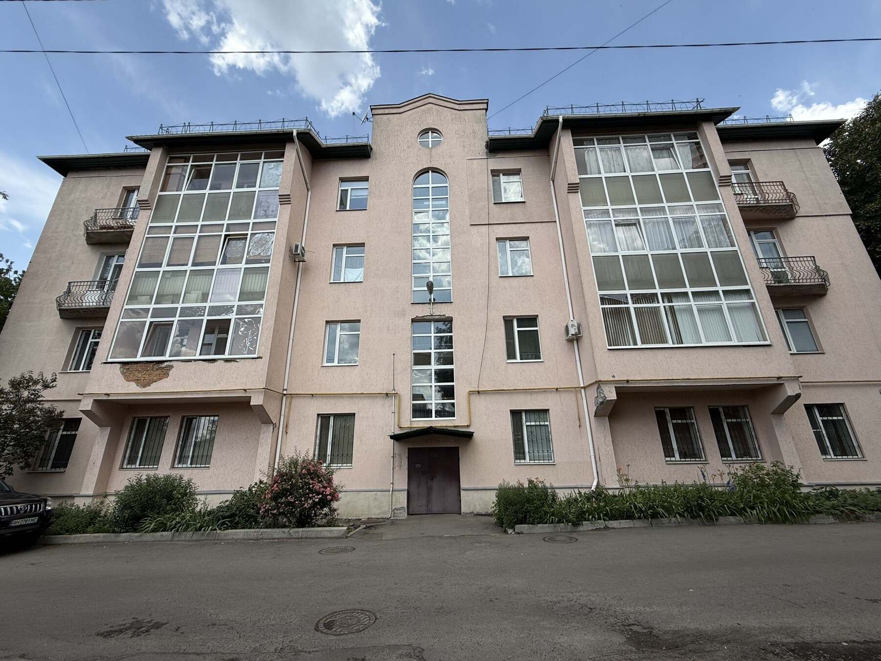 Продажа 3-комнатной квартиры 111.5 м², Лермонтова пер.