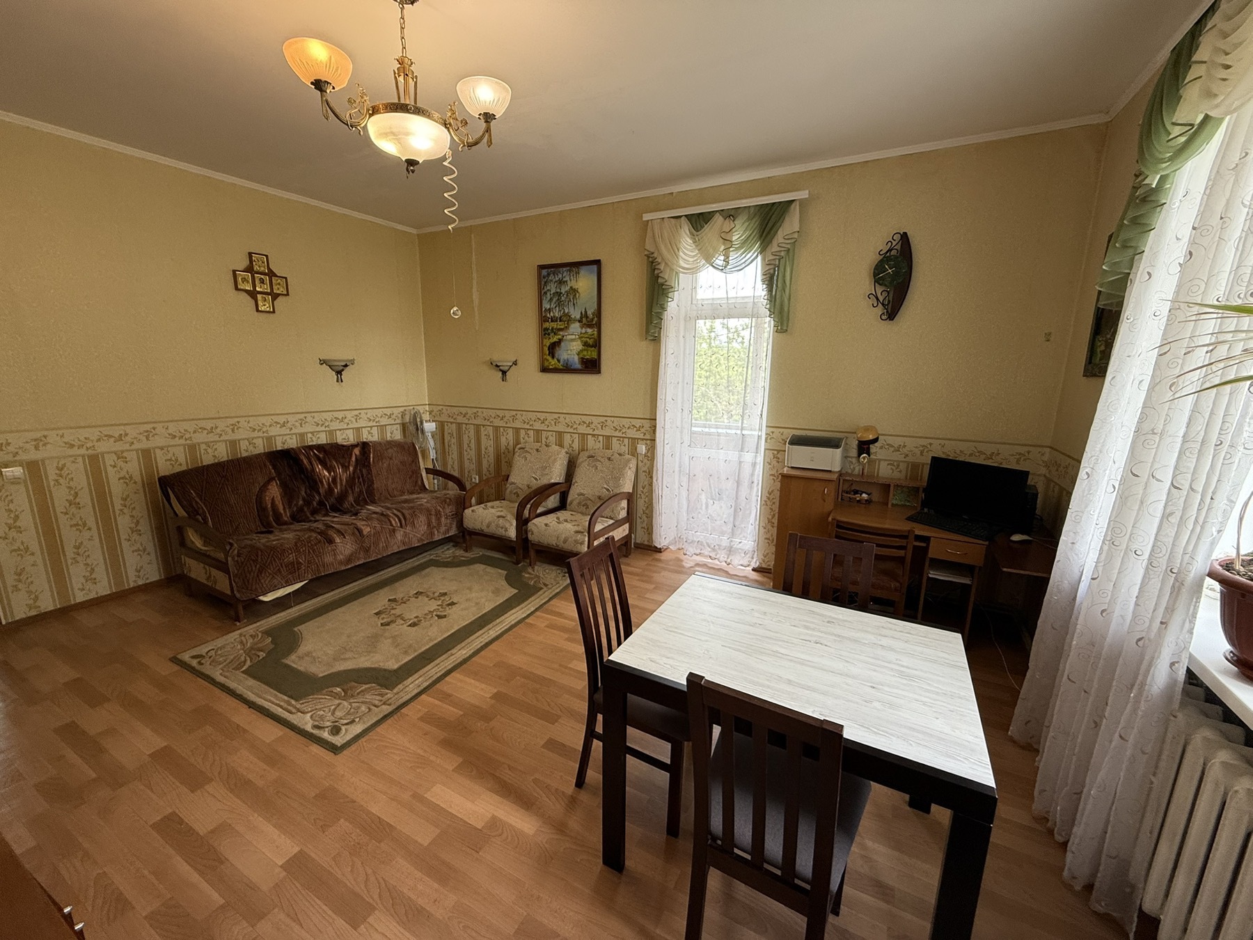 Продажа 3-комнатной квартиры 111.5 м², Лермонтова пер.