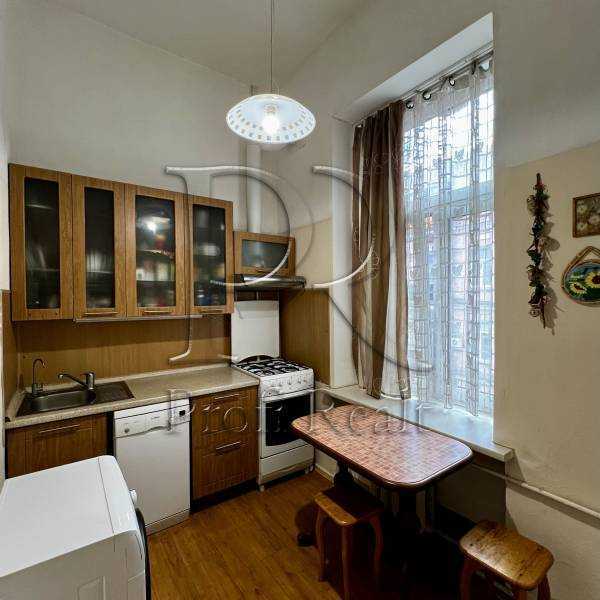Продаж 2-кімнатної квартири 55 м², Михайлівська вул., 22-Б