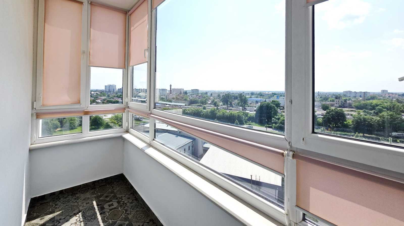 Продажа 3-комнатной квартиры 70 м², Олеся Гончара ул., 1