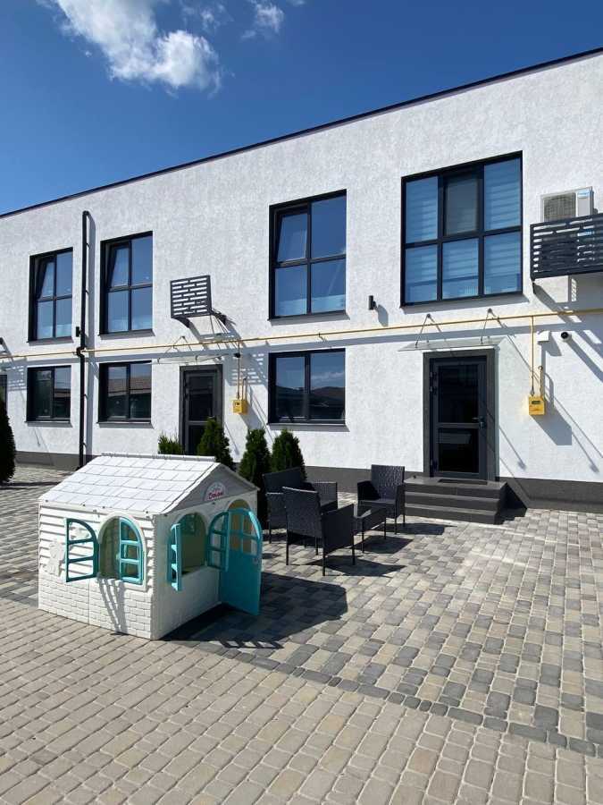 Продаж 3-кімнатної квартири 98 м², Бориспільська вул., 3/1