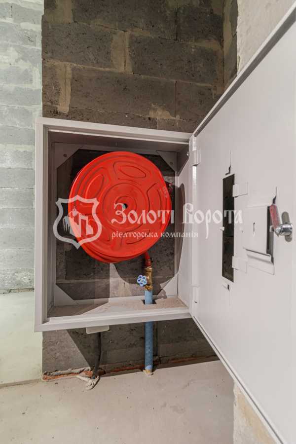 Продажа 2-комнатной квартиры 71 м², Надднепрянское шоссе, 2а