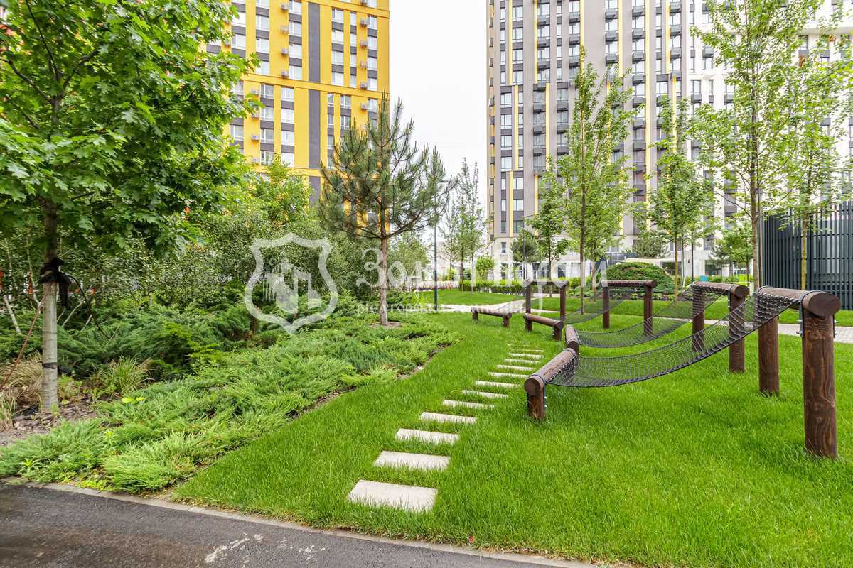 Продажа 2-комнатной квартиры 71 м², Надднепрянское шоссе, 2а