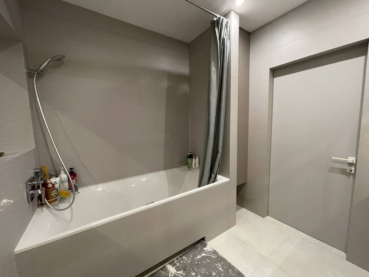 Продажа 3-комнатной квартиры 119 м², Владимира Антоновича ул.