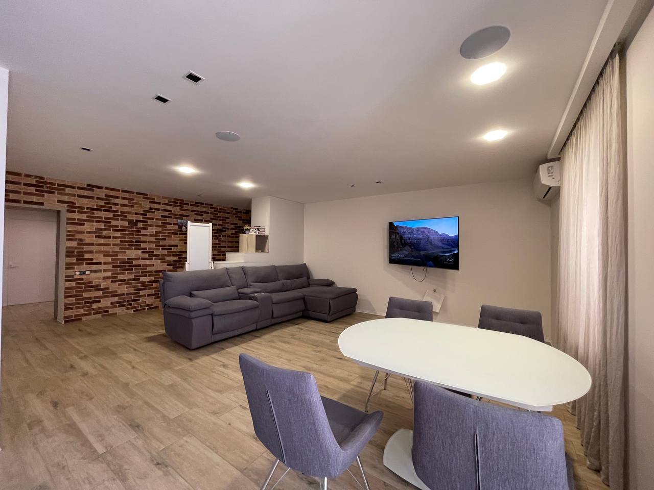 Продажа 3-комнатной квартиры 119 м², Владимира Антоновича ул.