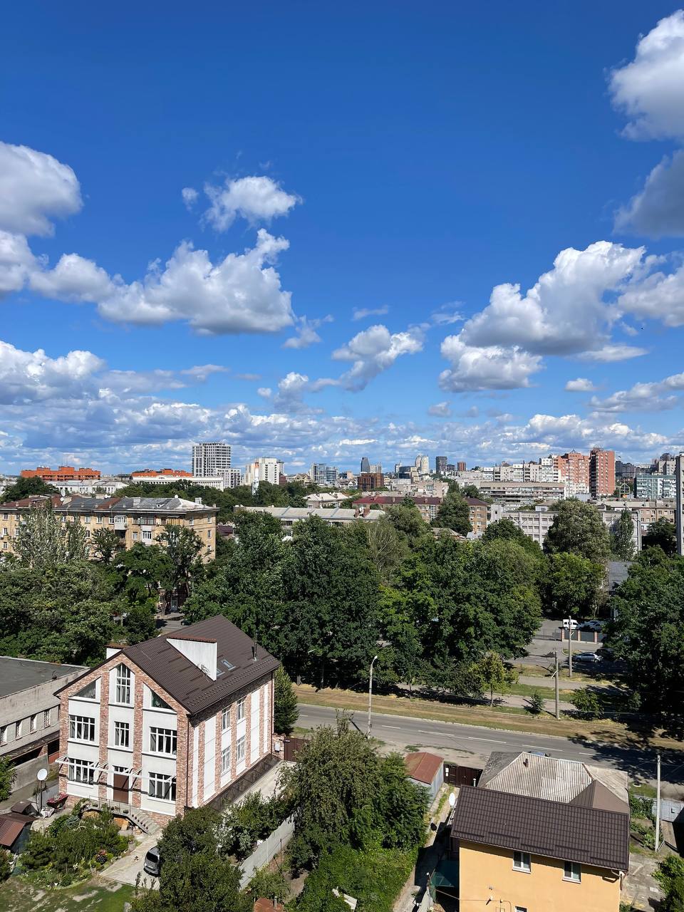 Продажа 3-комнатной квартиры 119 м², Владимира Антоновича ул.