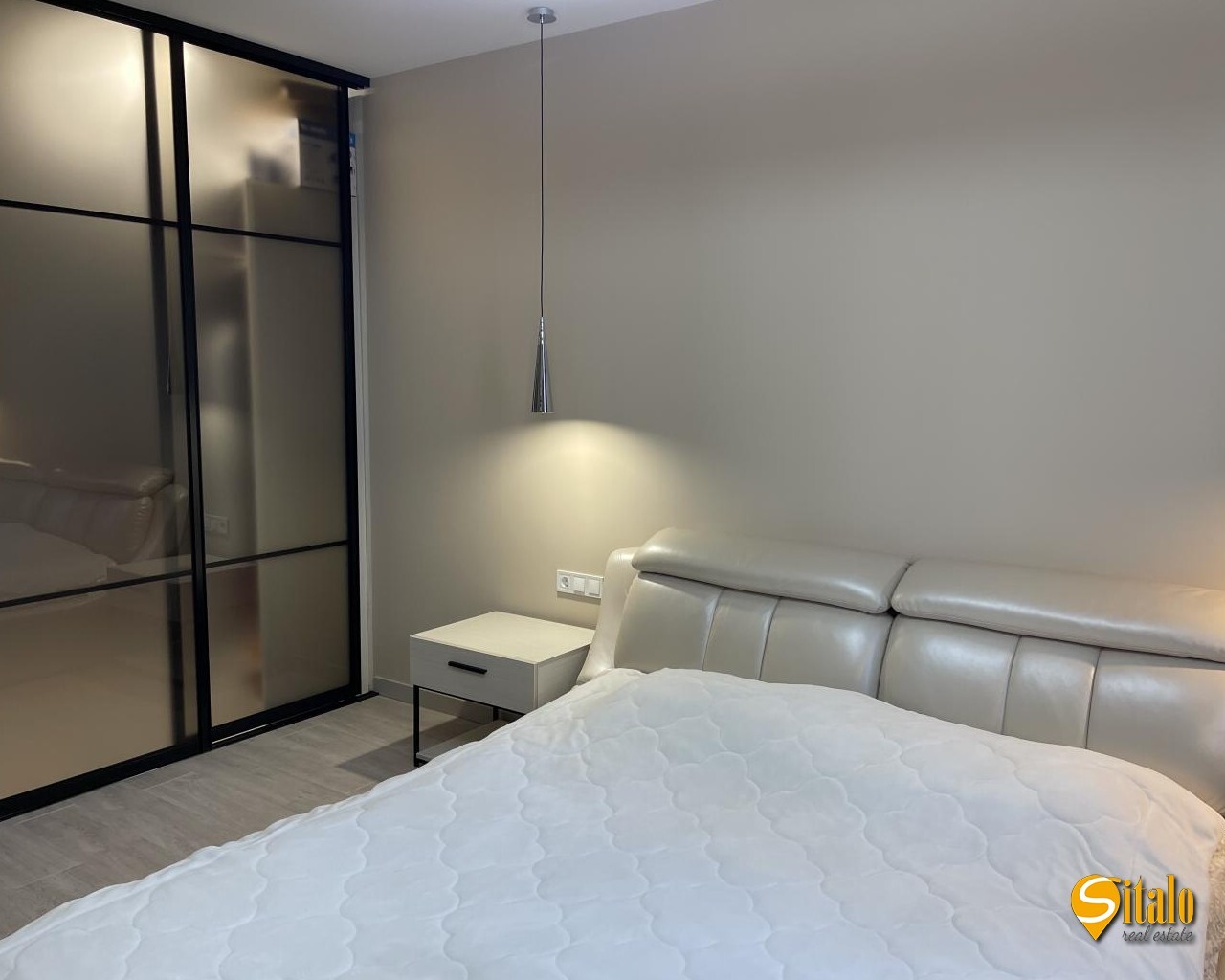 Продажа 3-комнатной квартиры 108 м², Срибнокильская ул., 1