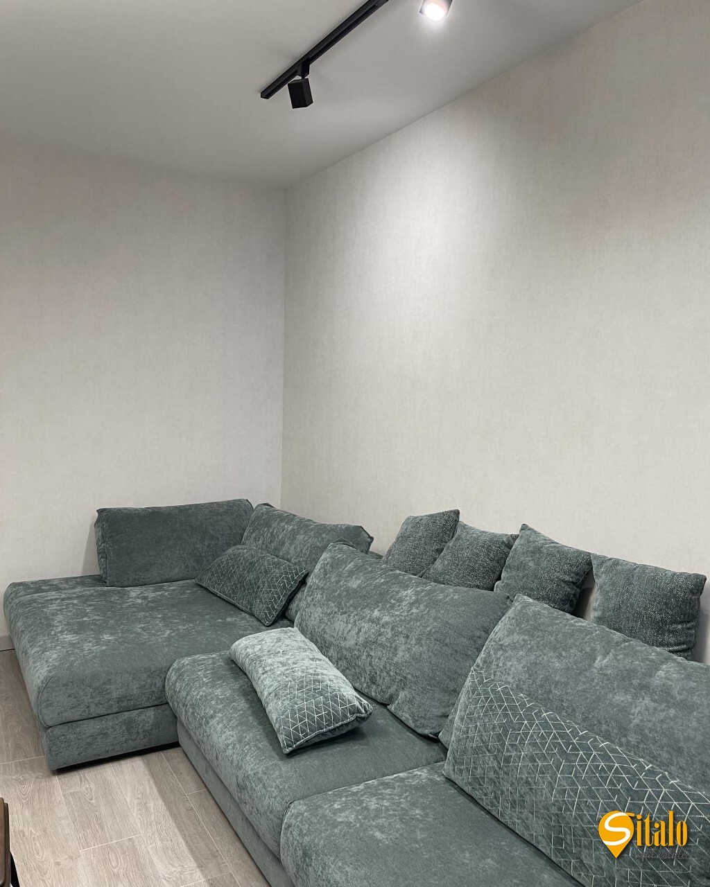 Продажа 3-комнатной квартиры 108 м², Срибнокильская ул., 1