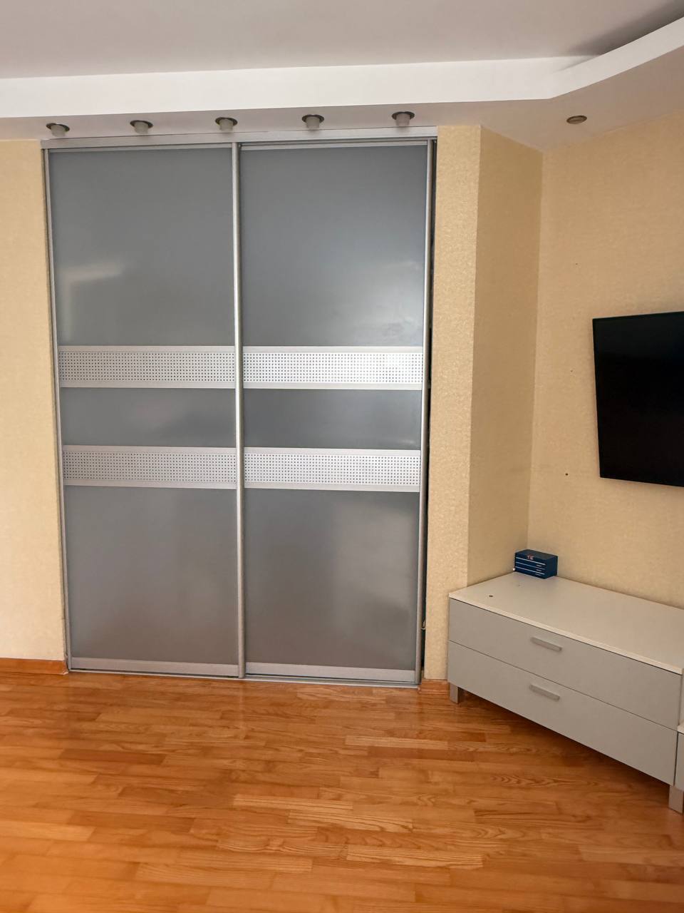 Продажа 3-комнатной квартиры 125 м², Рабочая ул.