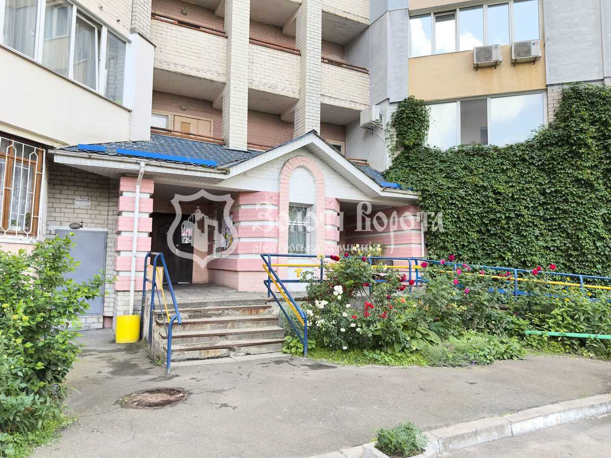 Продажа 1-комнатной квартиры 52 м², Алма-Атинская ул., 41Б