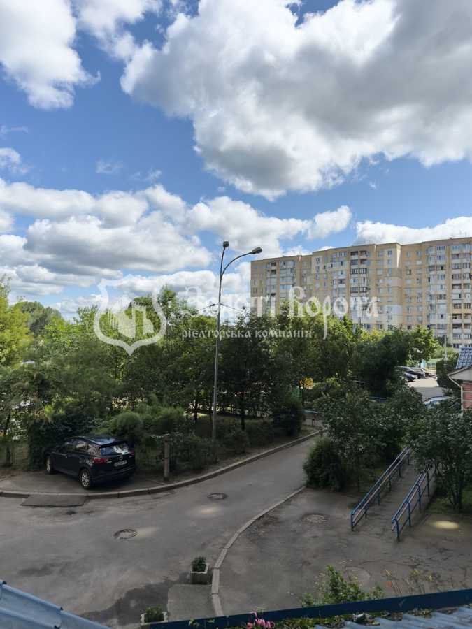 Продажа 1-комнатной квартиры 52 м², Алма-Атинская ул., 41Б