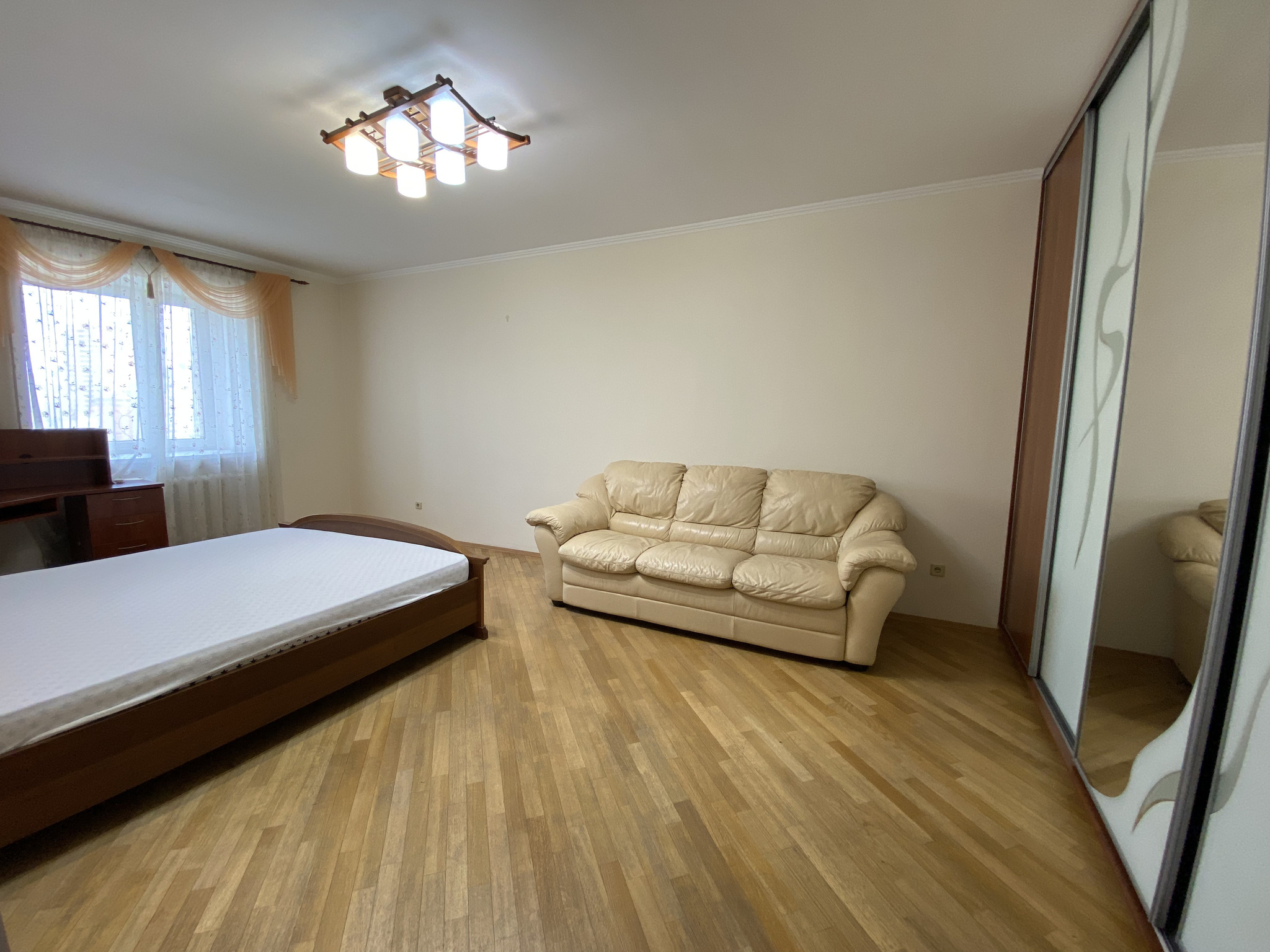 Продажа 2-комнатной квартиры 79 м², Срибнокильская ул., 24
