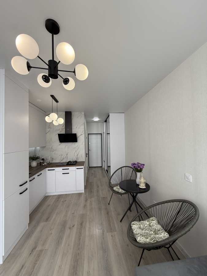 Продаж 1-кімнатної квартири 47 м², Богдана Хмельницького вул., 21Б