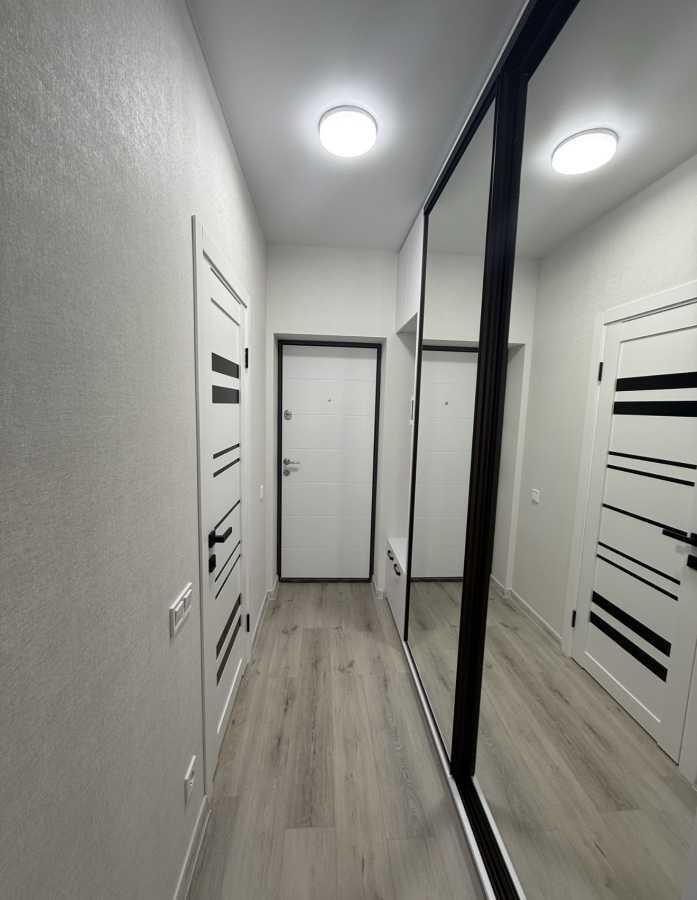 Продаж 1-кімнатної квартири 47 м², Богдана Хмельницького вул., 21Б