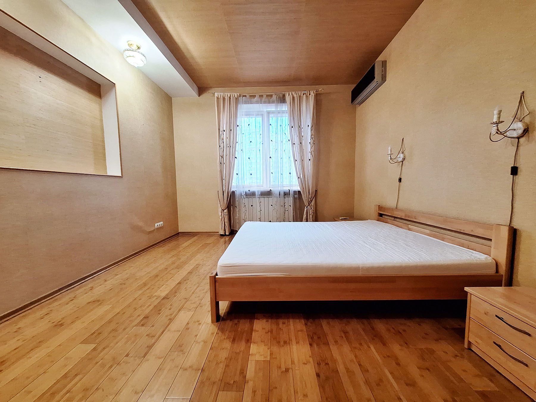 Аренда 3-комнатной квартиры 110 м², Маршала Тимошенко ул., 21