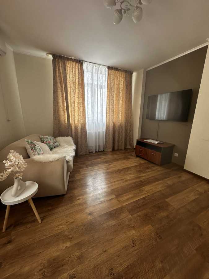 Аренда 2-комнатной квартиры 68 м², Семьи Кульженков ул., 33