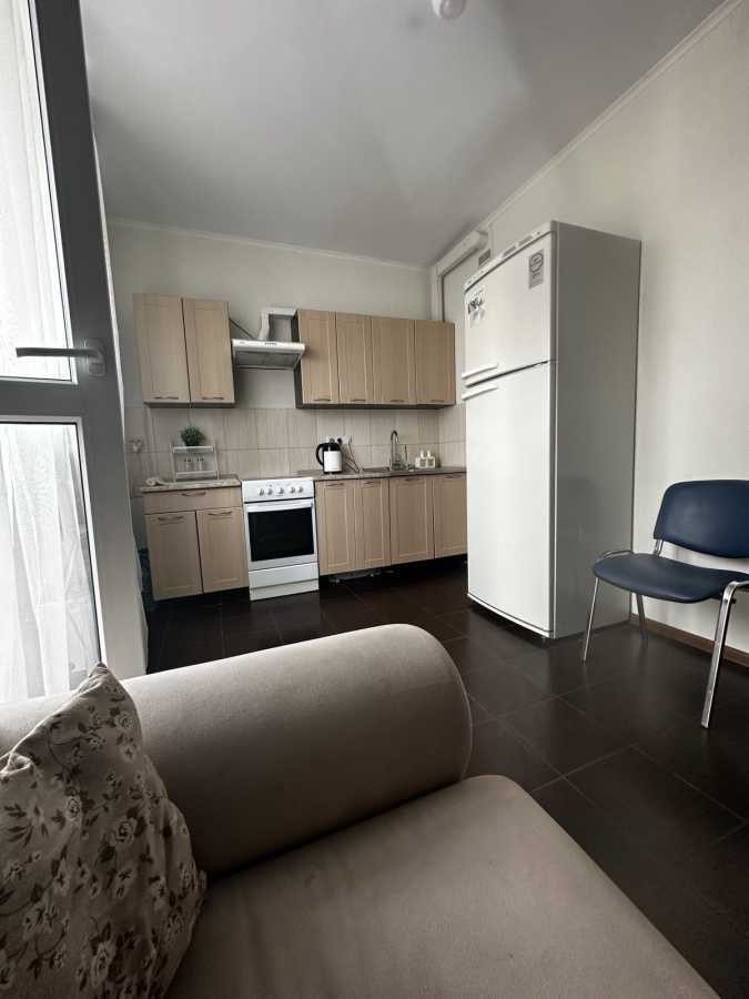 Аренда 2-комнатной квартиры 68 м², Семьи Кульженков ул., 33