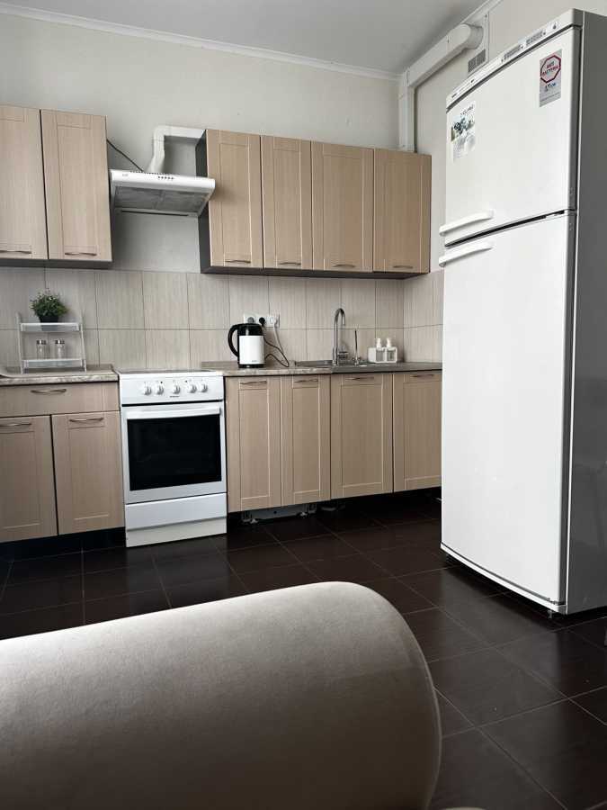 Аренда 2-комнатной квартиры 68 м², Семьи Кульженков ул., 33