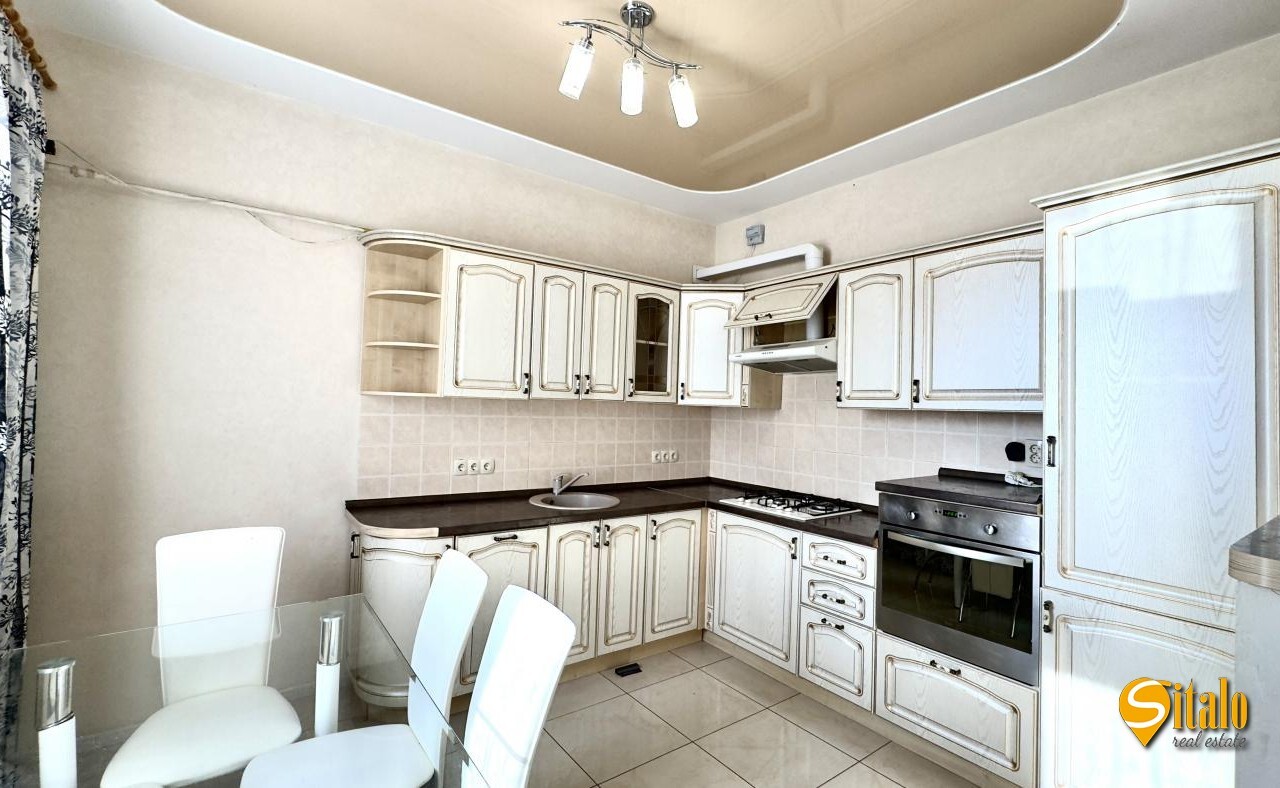 Продажа дома 200 м², 3-я Озерная ул.