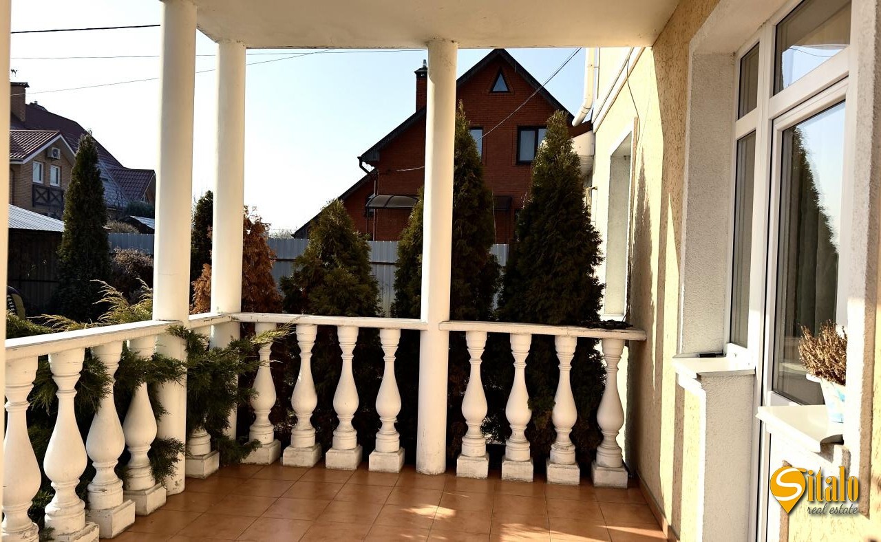 Продажа дома 200 м², 3-я Озерная ул.
