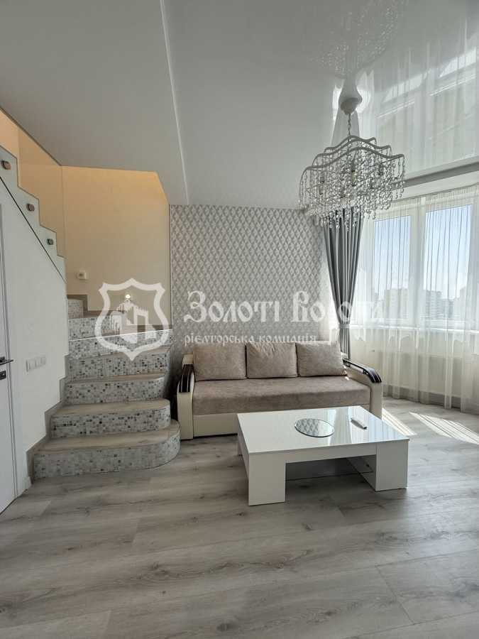 Продаж 3-кімнатної квартири 70 м², Боголюбова вул., 34