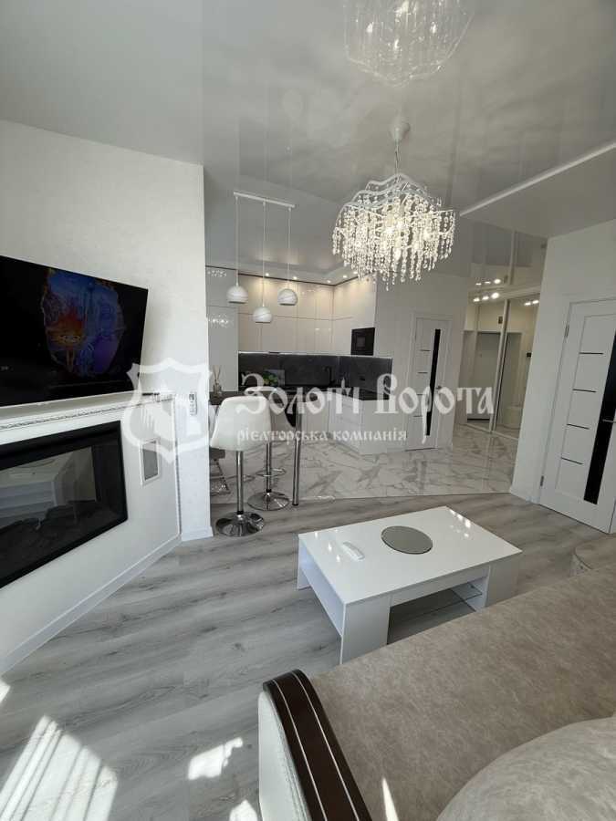Продаж 3-кімнатної квартири 70 м², Боголюбова вул., 34
