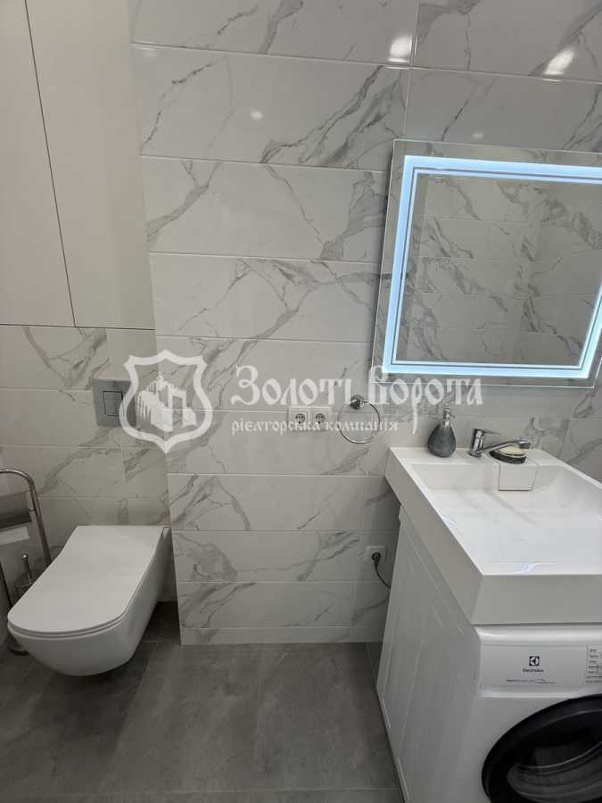 Продаж 3-кімнатної квартири 70 м², Боголюбова вул., 34