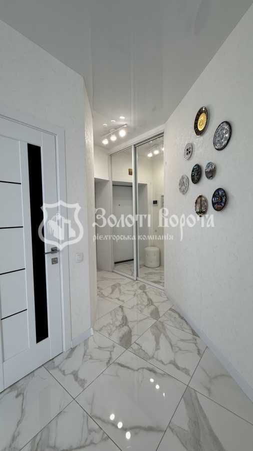 Продаж 3-кімнатної квартири 70 м², Боголюбова вул., 34