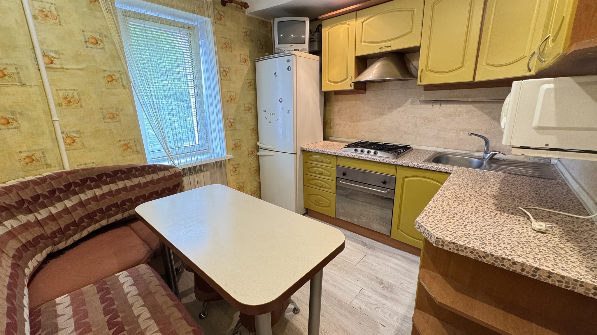 Продаж 2-кімнатної квартири 46.2 м²