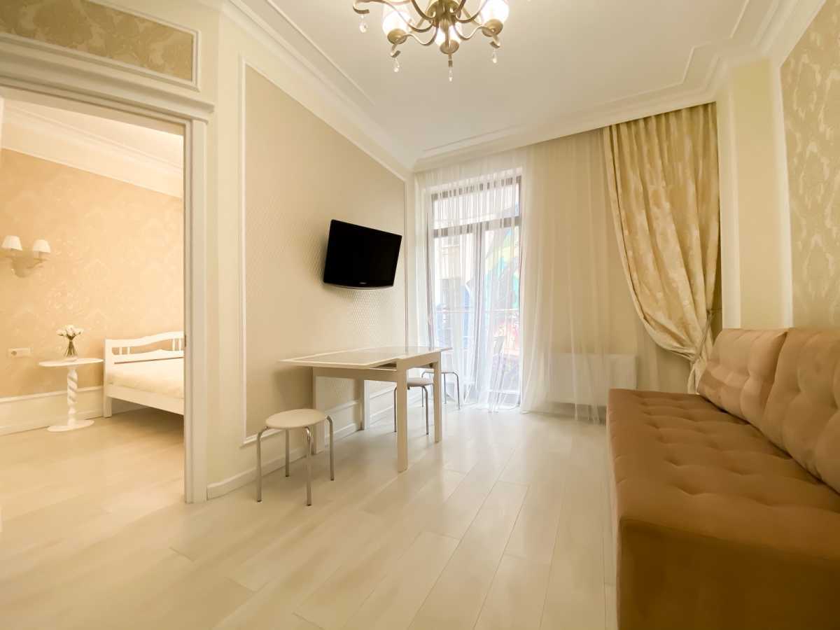 1-комнатная квартира посуточно 45 м², Французский бул., 13А