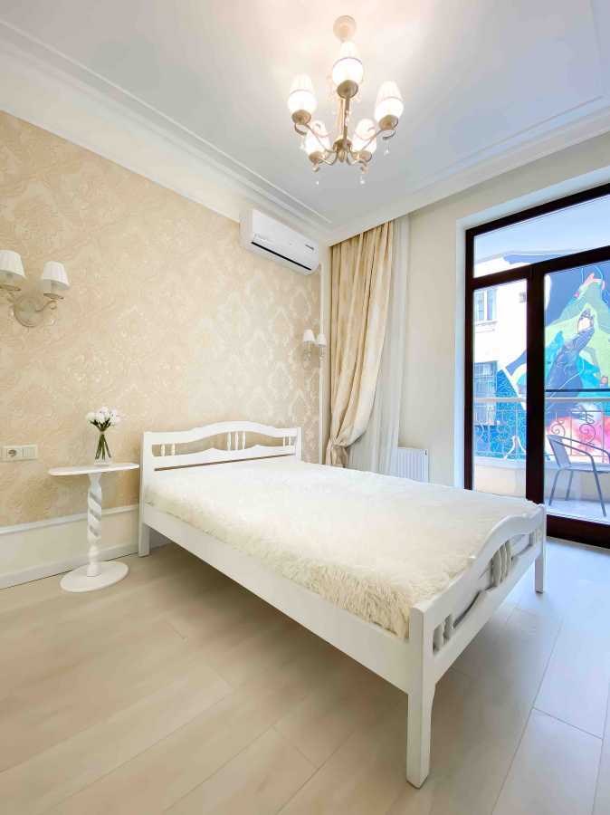 1-комнатная квартира посуточно 45 м², Французский бул., 13А