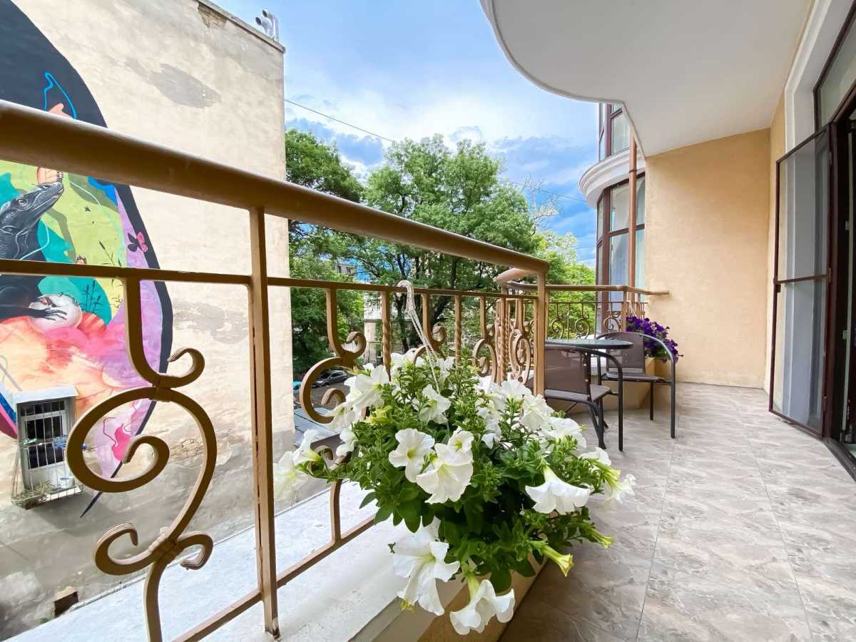 1-комнатная квартира посуточно 45 м², Французский бул., 13А