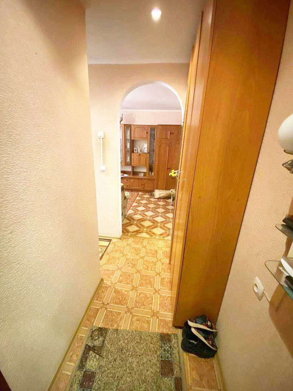 Продаж 2-кімнатної квартири 46 м², Лебединська вул.