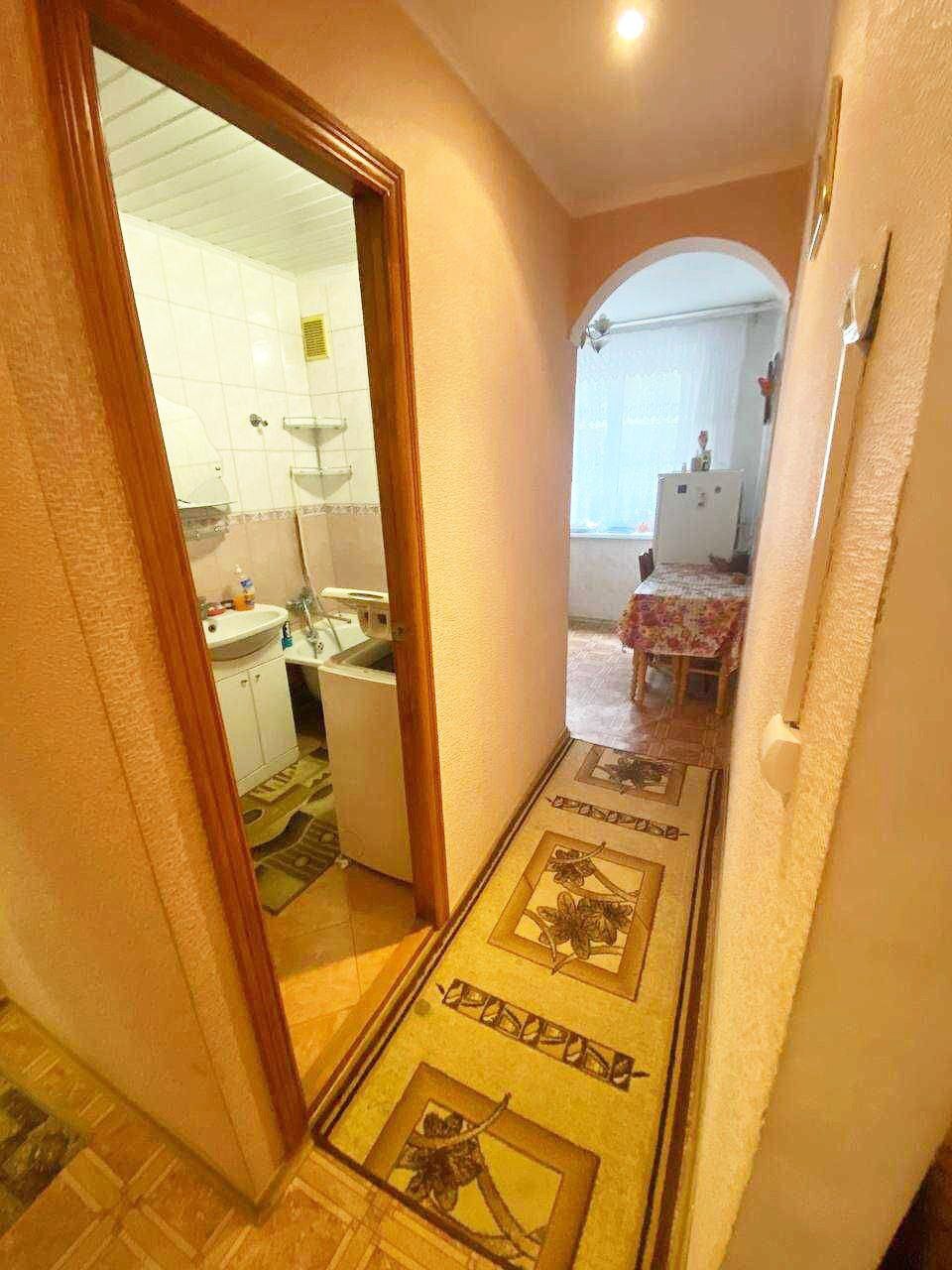 Продаж 2-кімнатної квартири 46 м², Лебединська вул.