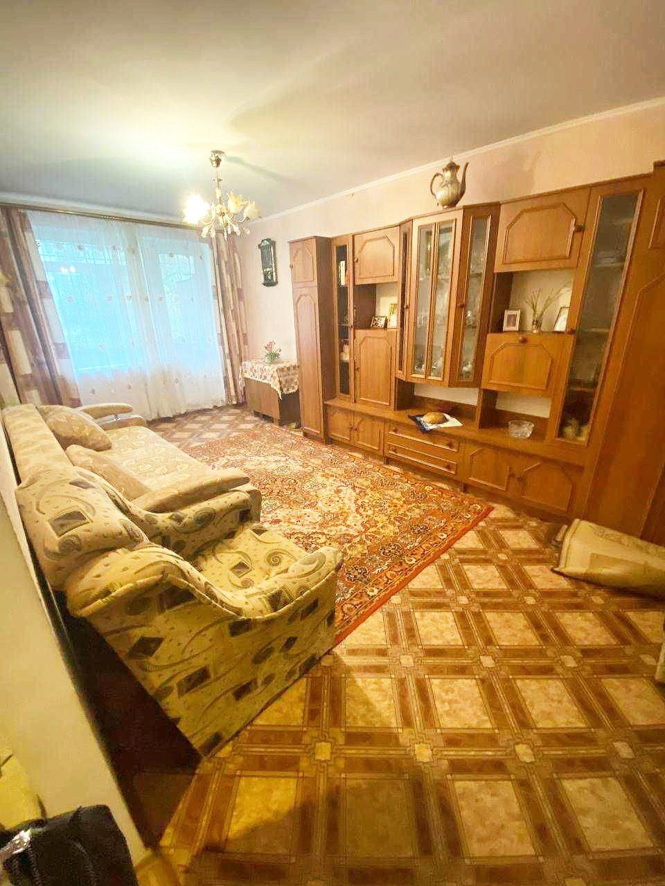 Продаж 2-кімнатної квартири 46 м², Лебединська вул.