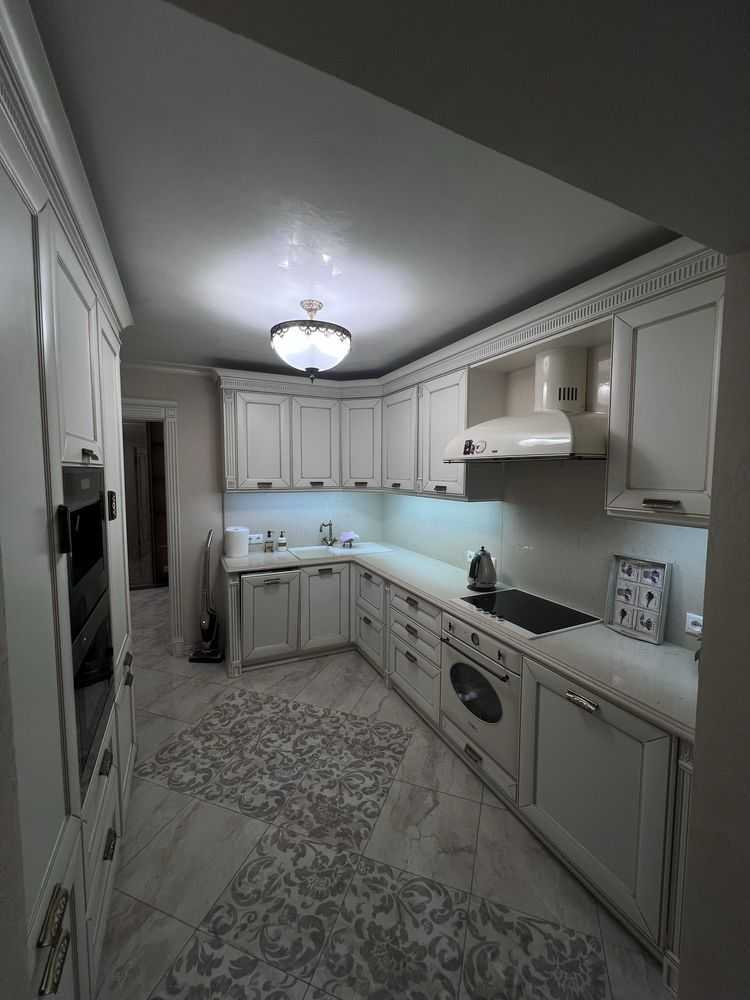 Аренда 4-комнатной квартиры 93 м², Героев Сталинграда просп., 20