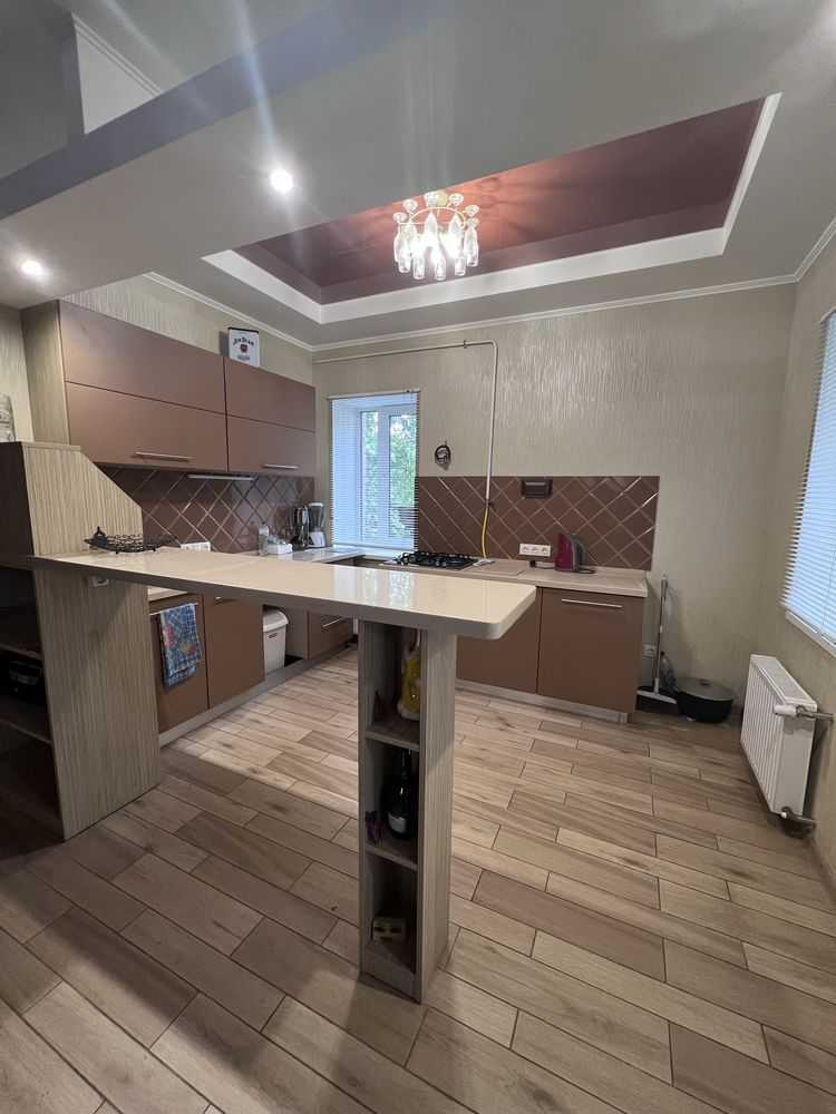 Продаж котеджу 244 м², Вокзальна вул., 15