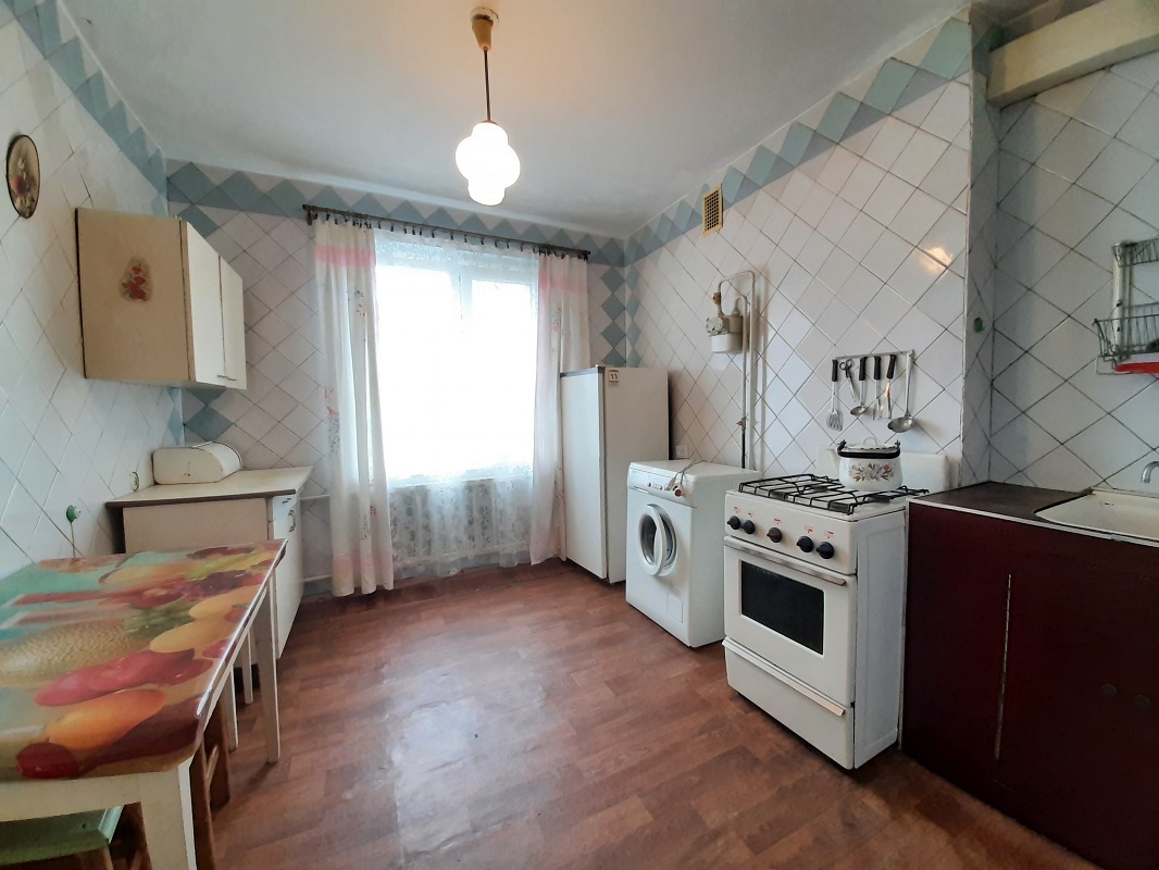 Аренда 3-комнатной квартиры 70 м², Метростроевская ул.