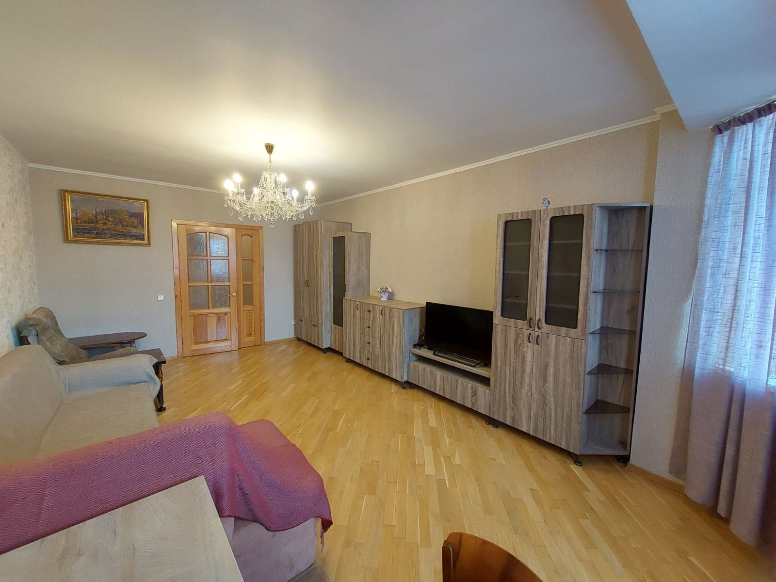 Оренда 3-кімнатної квартири 100 м², Введенська вул.