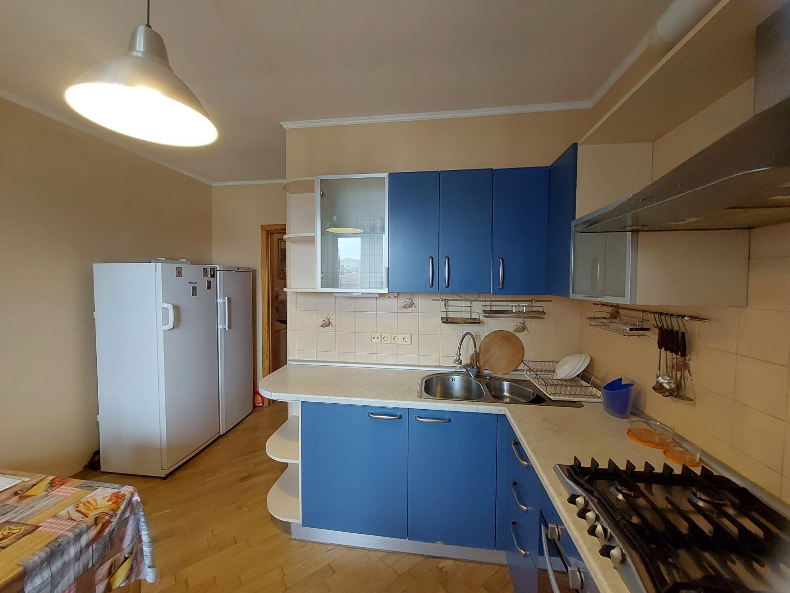 Оренда 3-кімнатної квартири 100 м², Введенська вул.