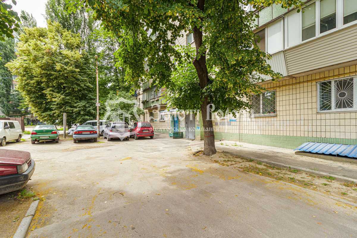 Продажа 1-комнатной квартиры 28 м², Петропавловская ул., 13/8