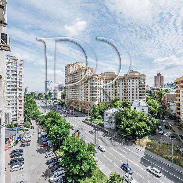 Продажа 2-комнатной квартиры 94 м², Вячеслава Черновола ул., 20