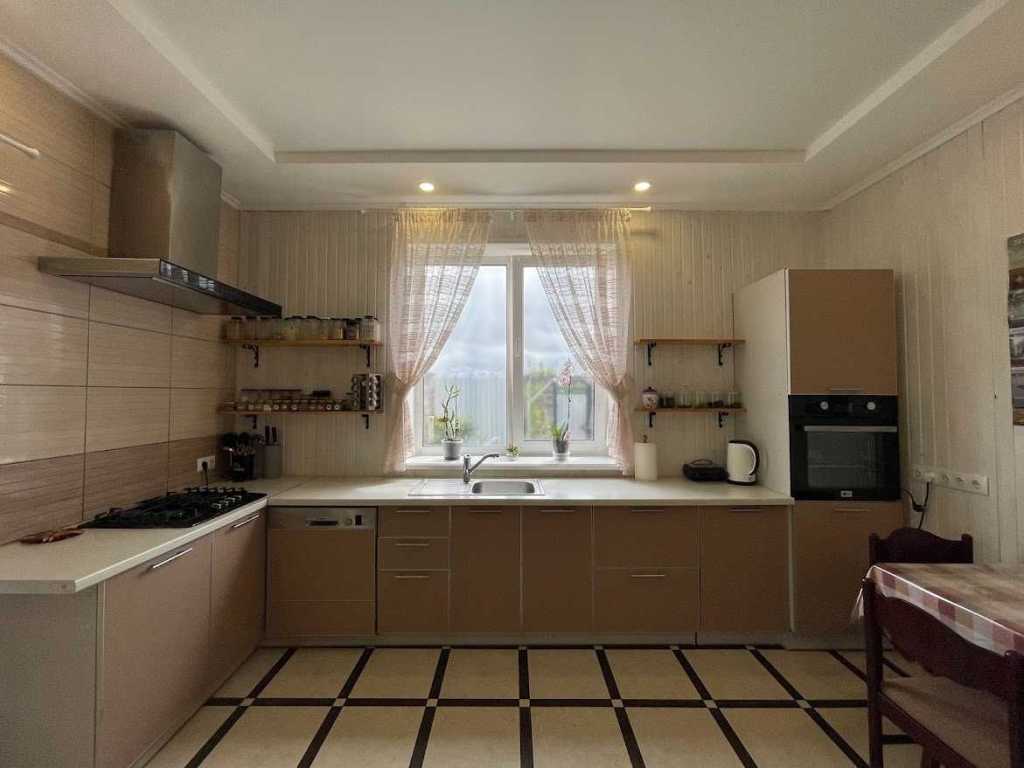 Продажа дома 179 м², Білозіра