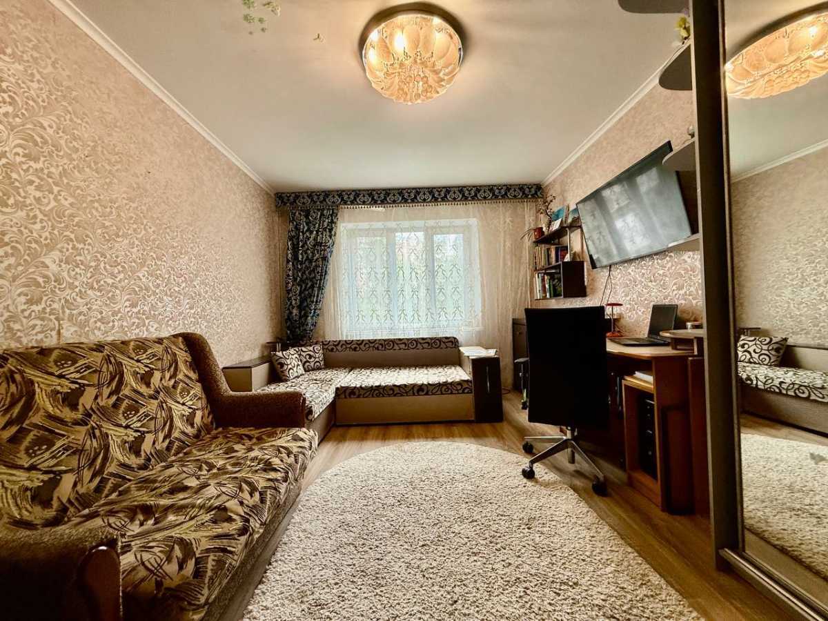 Продажа 3-комнатной квартиры 71 м², Леваневского ул., 8/7