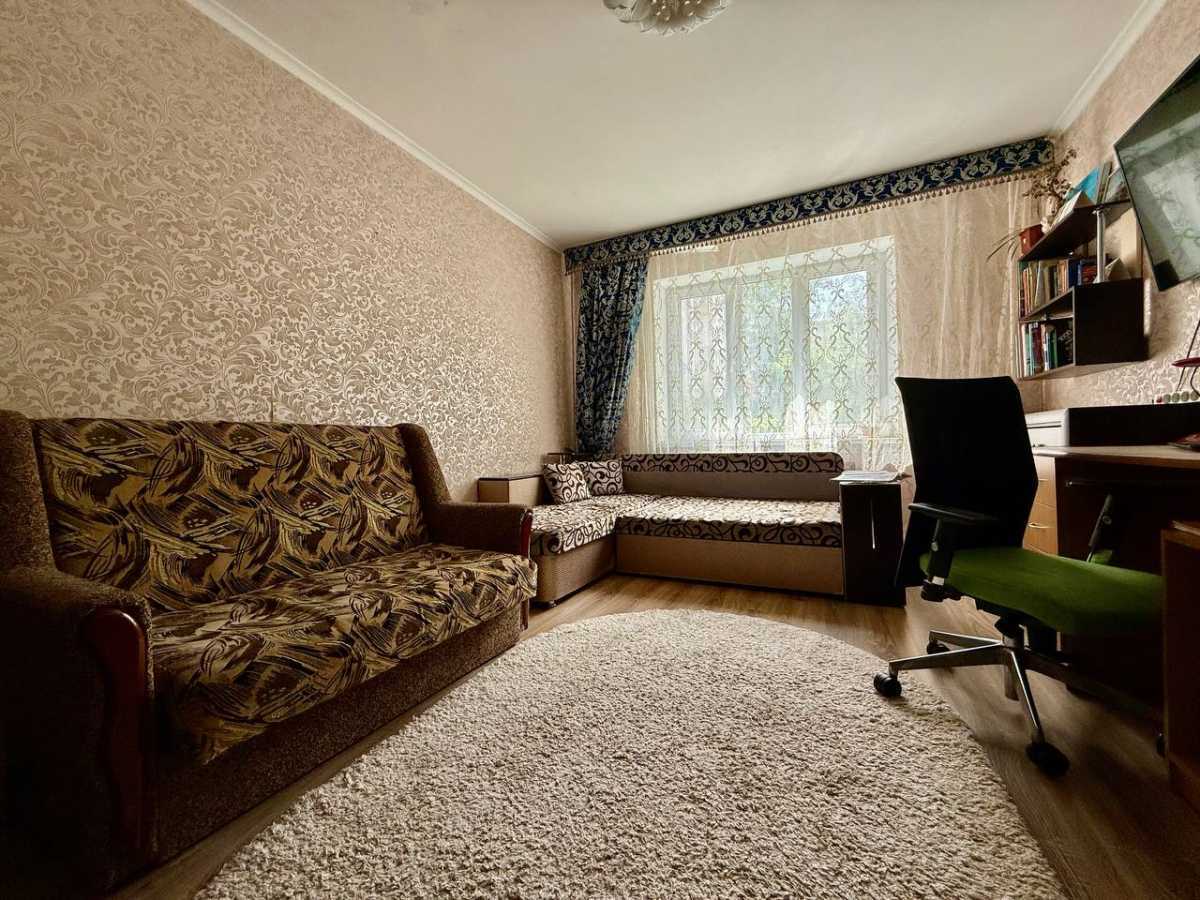Продажа 3-комнатной квартиры 71 м², Леваневского ул., 8/7