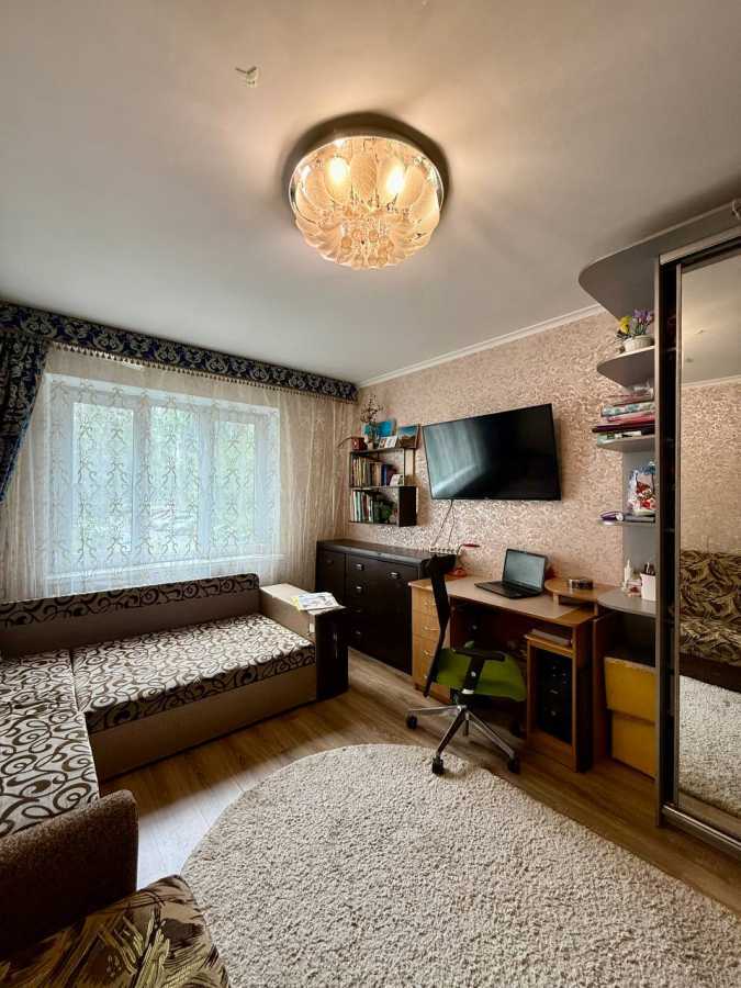Продажа 3-комнатной квартиры 71 м², Леваневского ул., 8/7