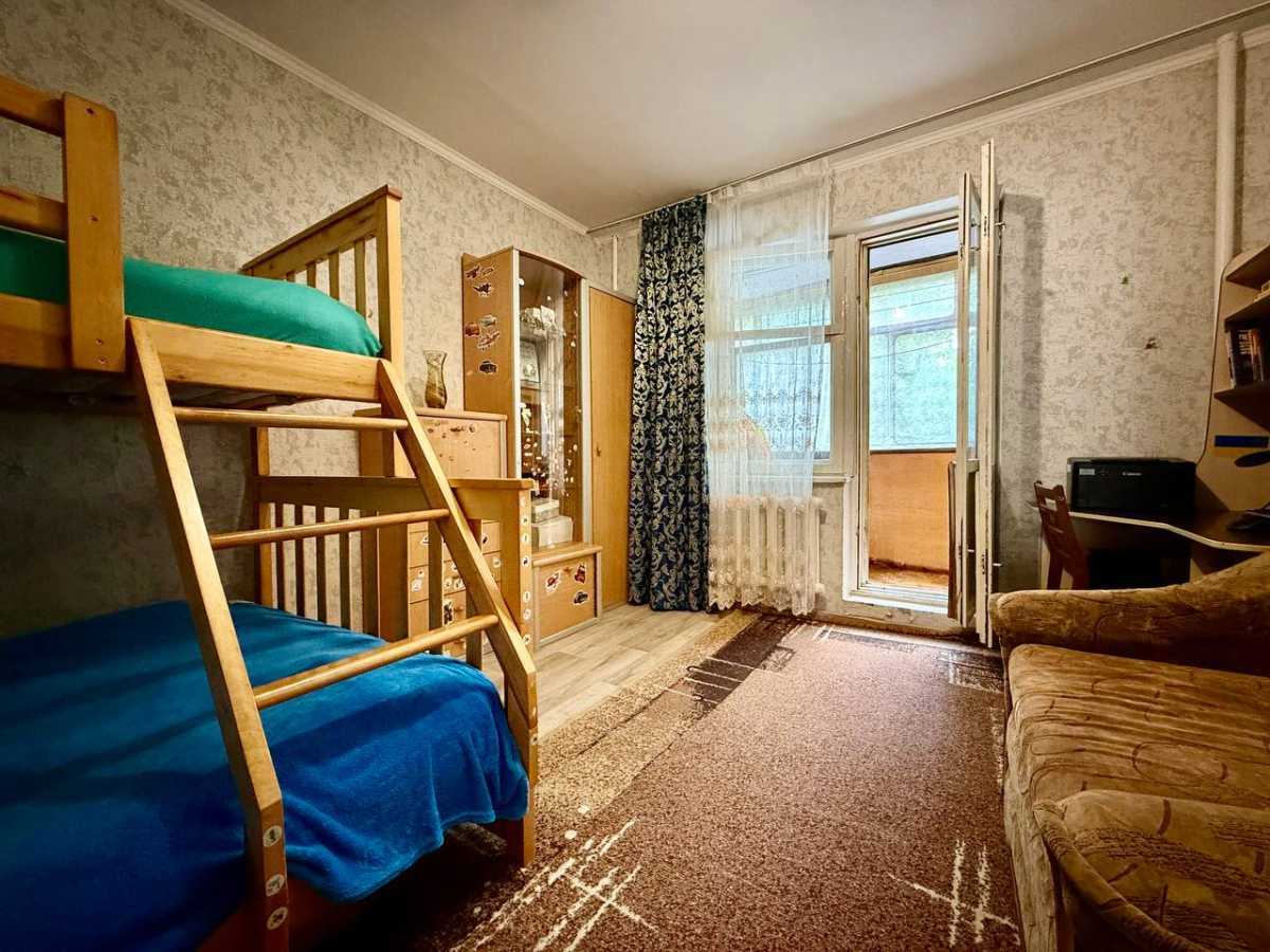 Продажа 3-комнатной квартиры 71 м², Леваневского ул., 8/7