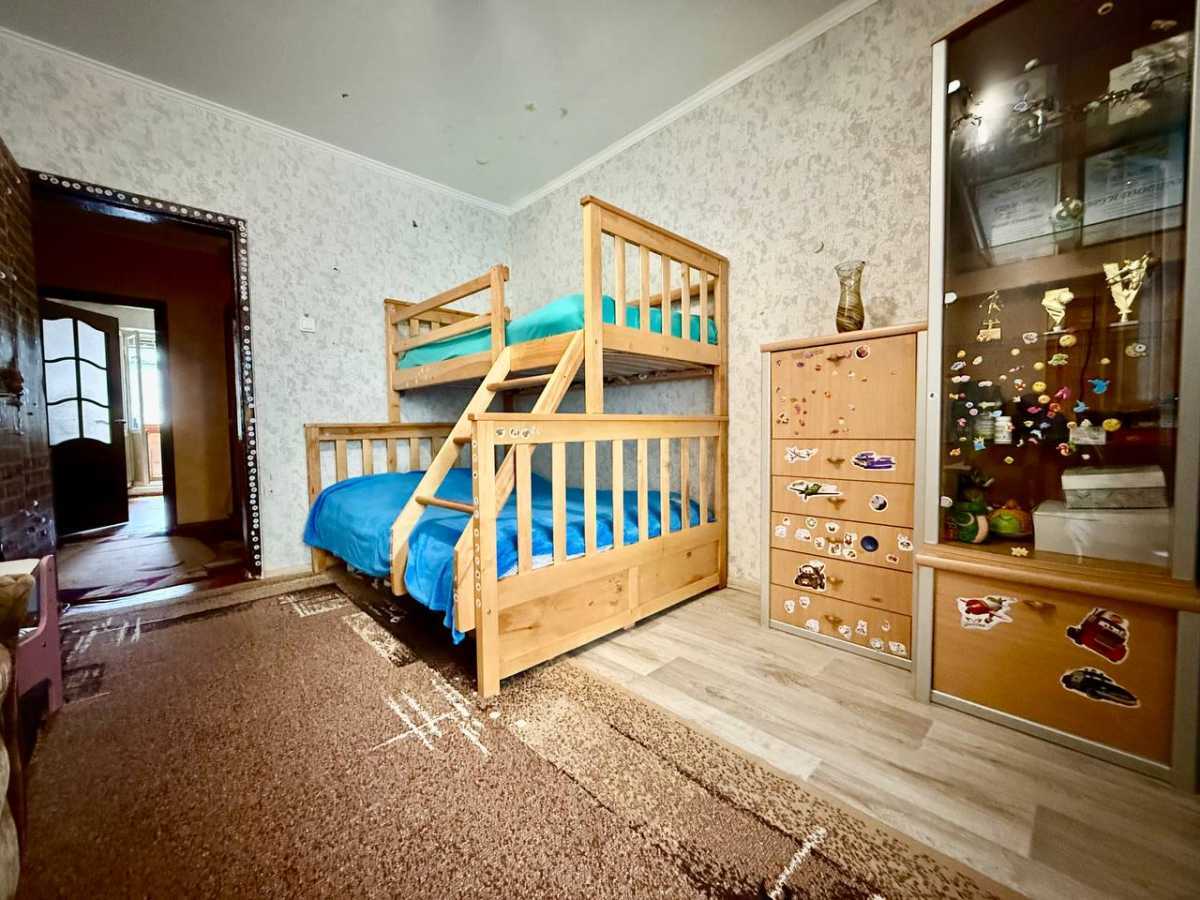 Продажа 3-комнатной квартиры 71 м², Леваневского ул., 8/7